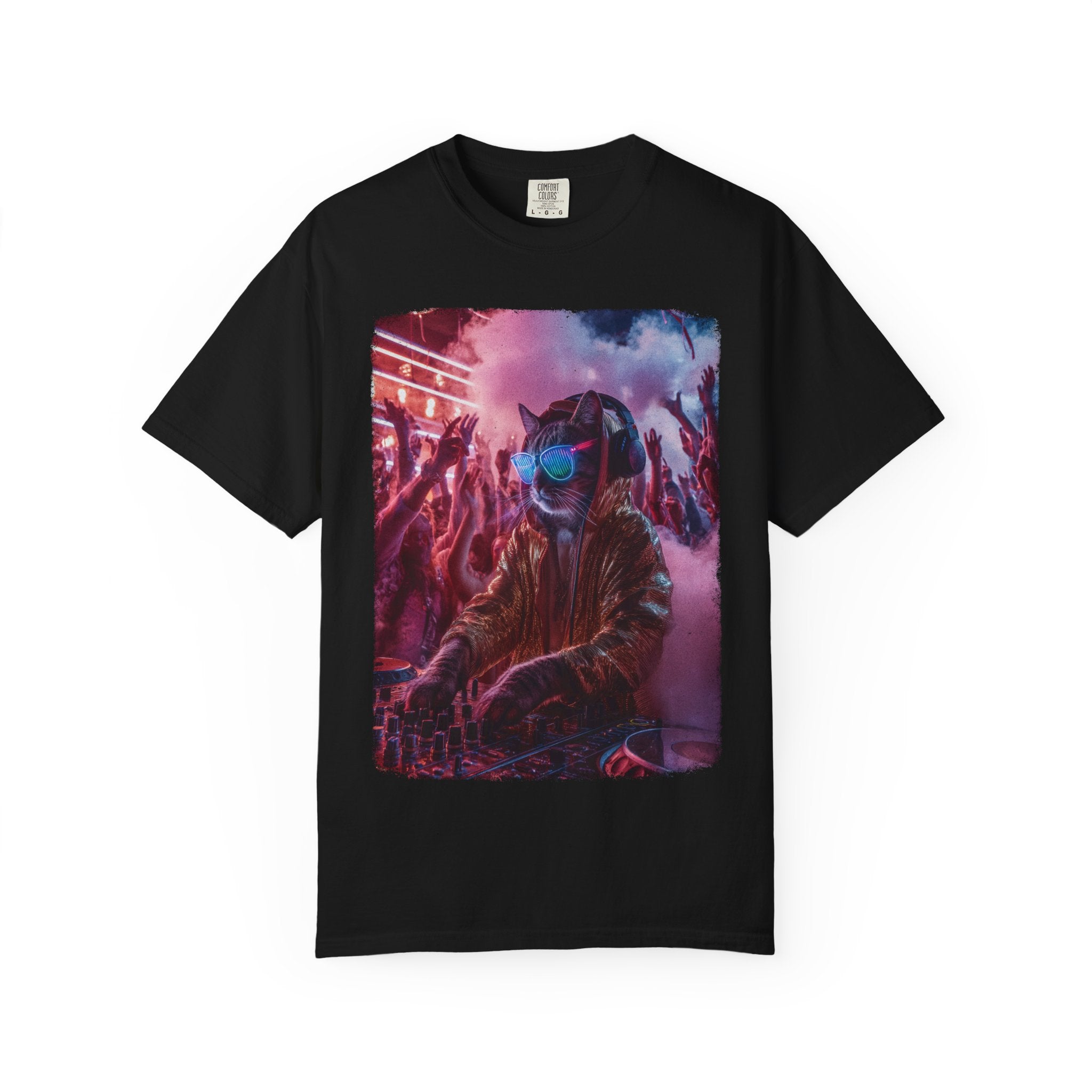 Mainstage Meow Tee – Drop the Bass, Not the Vibe. Vibrant Unisex Graphic T-Shirt with Chill Vibe, Casual Wear for Music Lovers, Perfect for Concerts, Festivals, Gifting