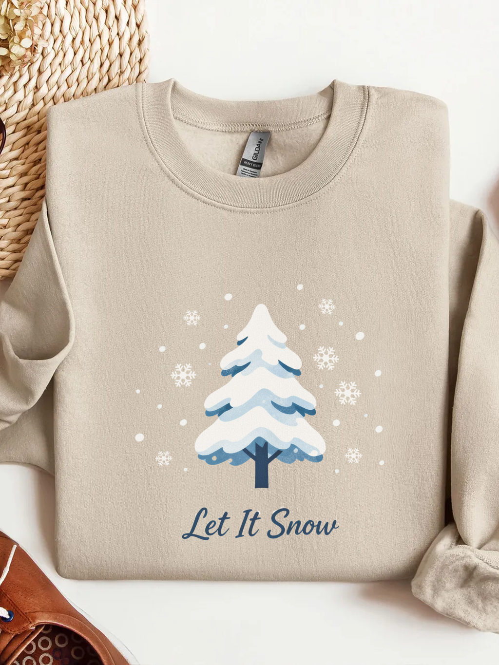 Let It Snow Sweatshirt, Christmas Tree Crewneck, Woman Winter Sweatshirt, Christmas Shirts for Women, Winter Sweatshirt, Winter Gift for Women