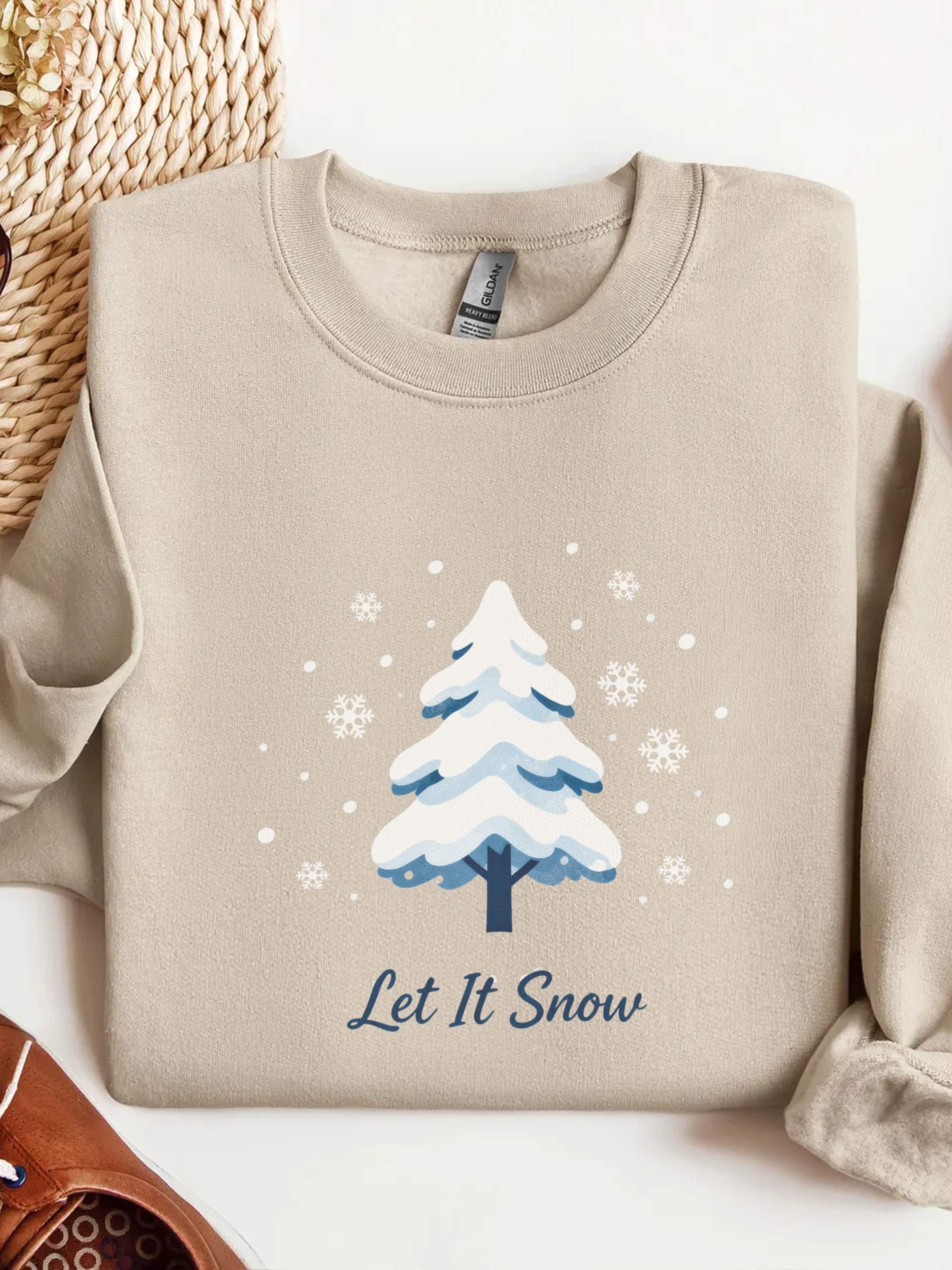 Let It Snow Sweatshirt, Christmas Tree Crewneck, Woman Winter Sweatshirt, Christmas Shirts for Women, Winter Sweatshirt, Winter Gift for Women