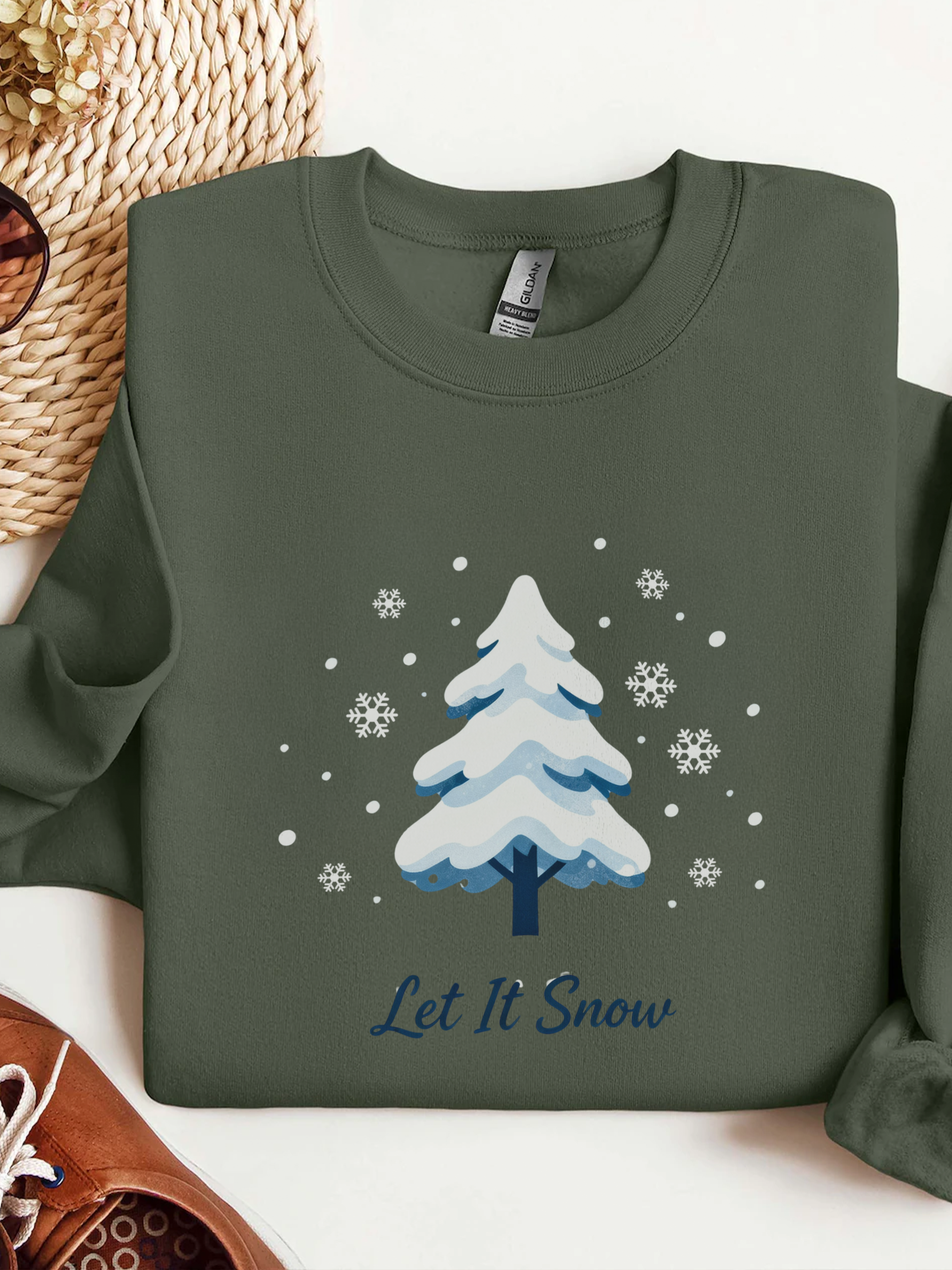 Let It Snow Sweatshirt, Christmas Tree Crewneck, Woman Winter Sweatshirt, Christmas Shirts for Women, Winter Sweatshirt, Winter Gift for Women