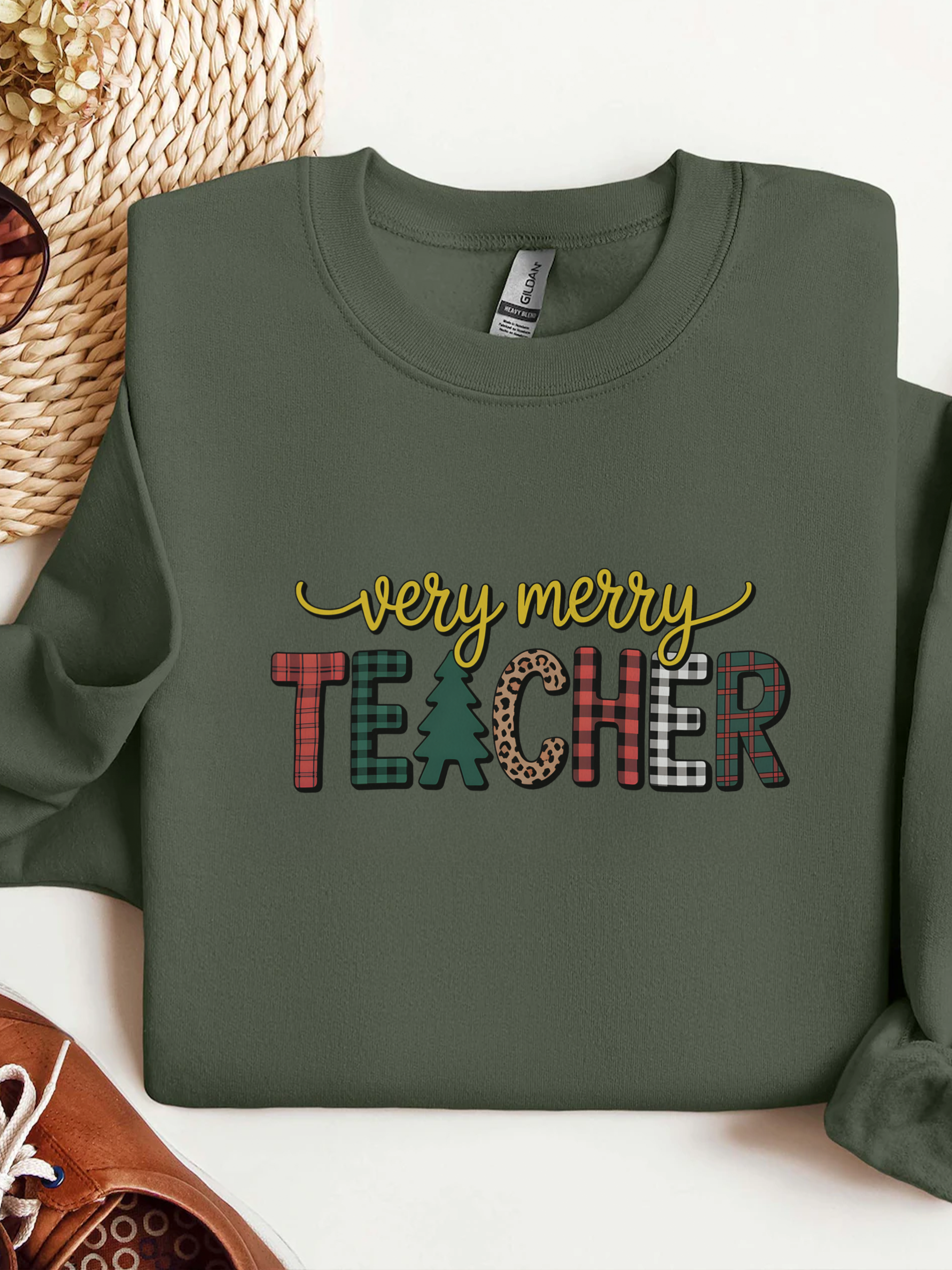 Teacher Christmas Sweatshirt, Merry Christmas Teachers Crewneck, Holly Jolly Teacher Xmas Sweater, Teacher Party Sweatshirt