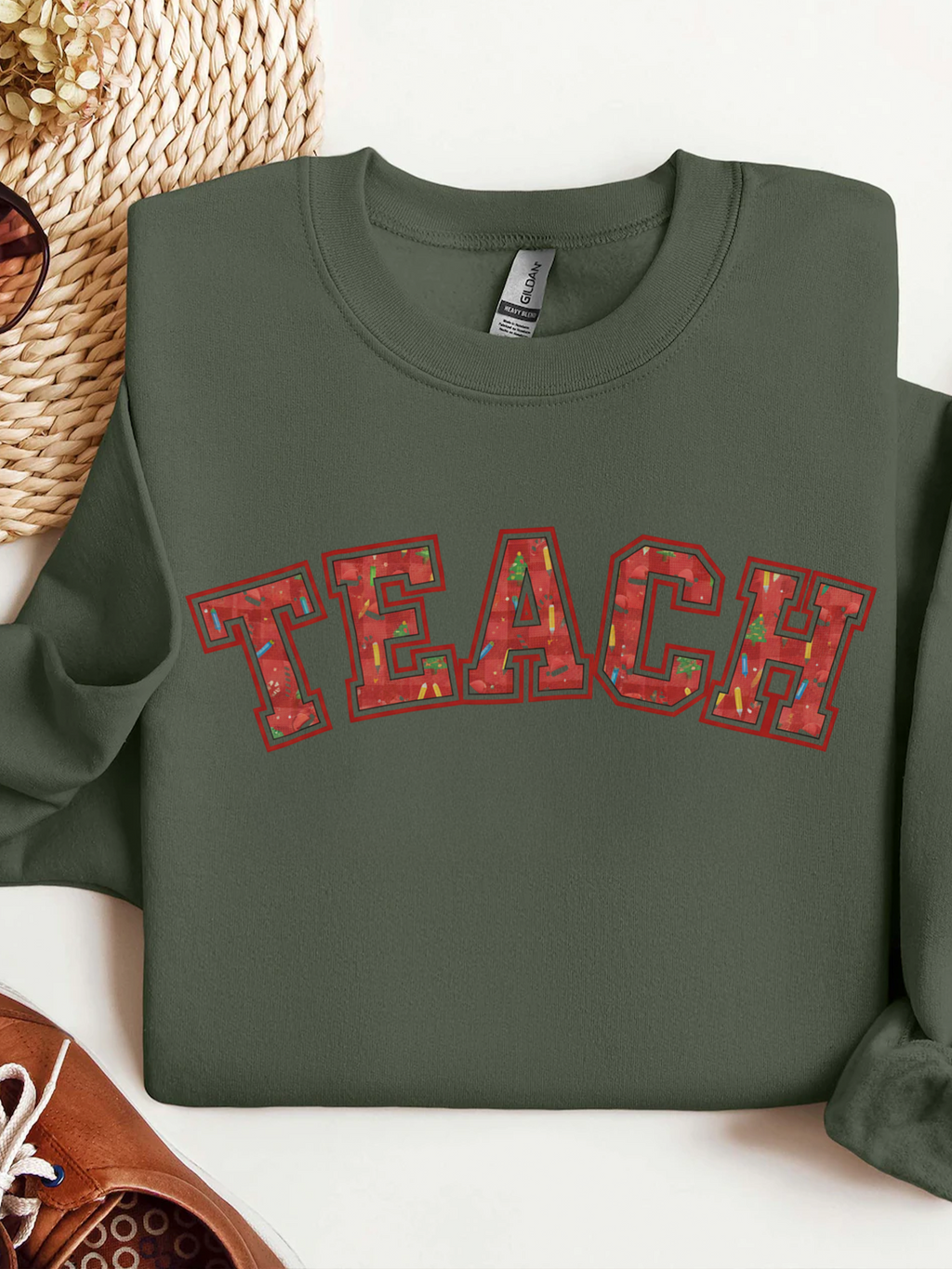 Thankful Teacher Sweatshirt, Teacher Christmas Crewneck, Holiday Teacher Shirt, Teacher Christmas Sweater, Teach Sweatshirt, Trendy Christmas Sweatshirt for Teacher, Cozy Teacher Gift