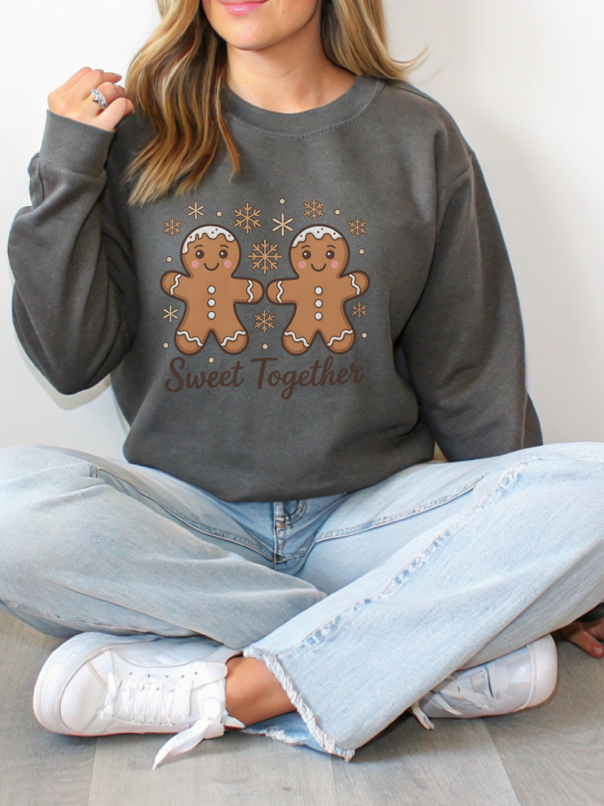 Gingerbread Sweatshirt, Christmas Gingerbread Cookies Crewneck, Holiday Baking, Christmas Cookie Baking, Gingerbread Sweater, Cute Holiday Crewneck