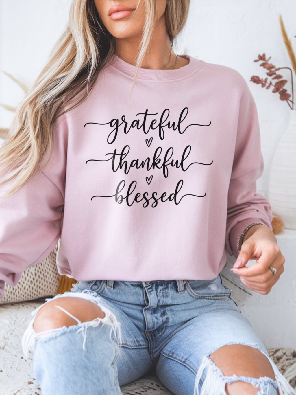 Grateful Thankful Blessed Sweatshirt, Thanksgiving Woman Sweater, Fall Girly Sweater, Thankful Crewneck, Thanksgiving Woman Gift, Grateful Sweatshirt