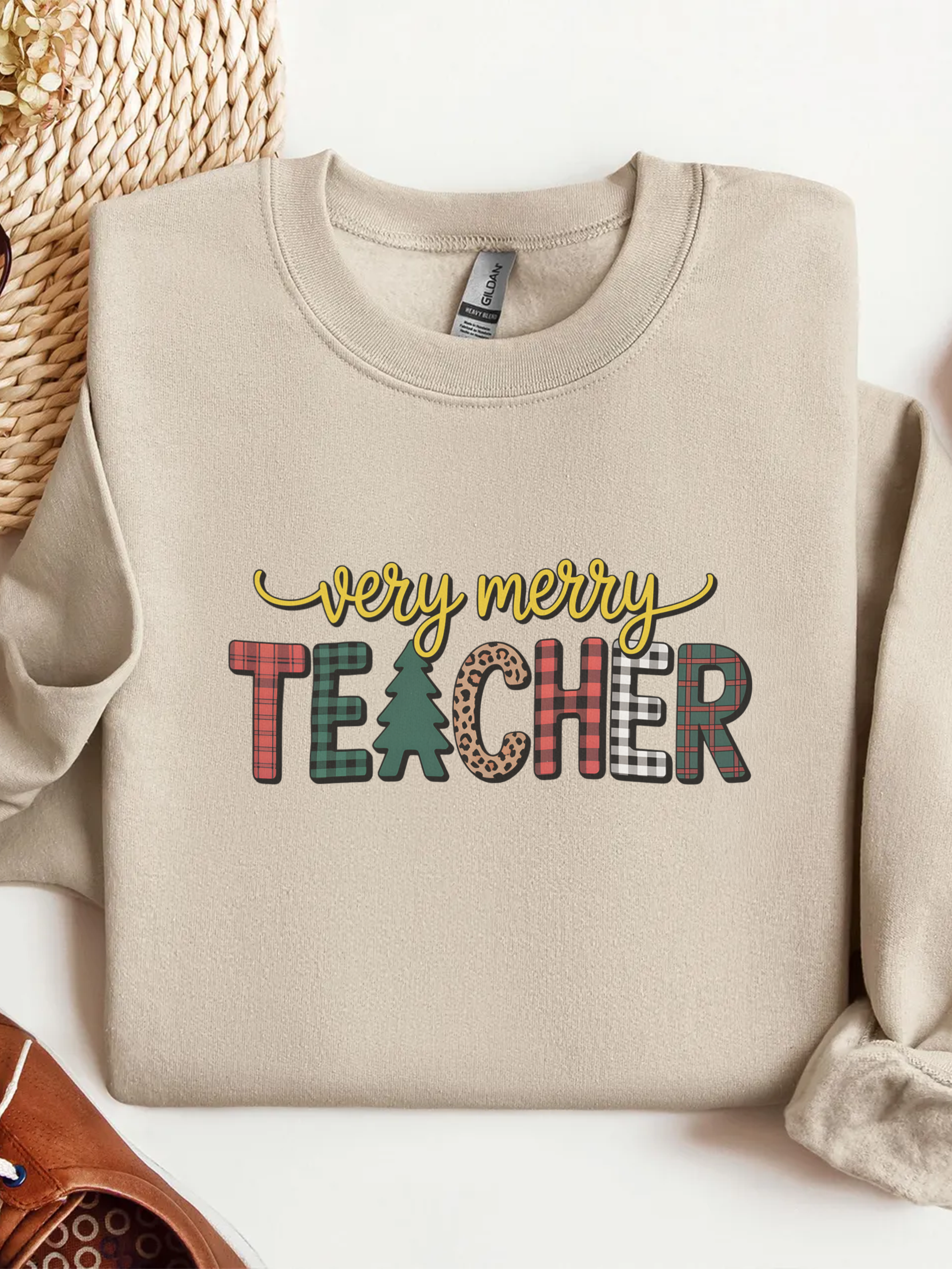 Teacher Christmas Sweatshirt, Merry Christmas Teachers Crewneck, Holly Jolly Teacher Xmas Sweater, Teacher Party Sweatshirt