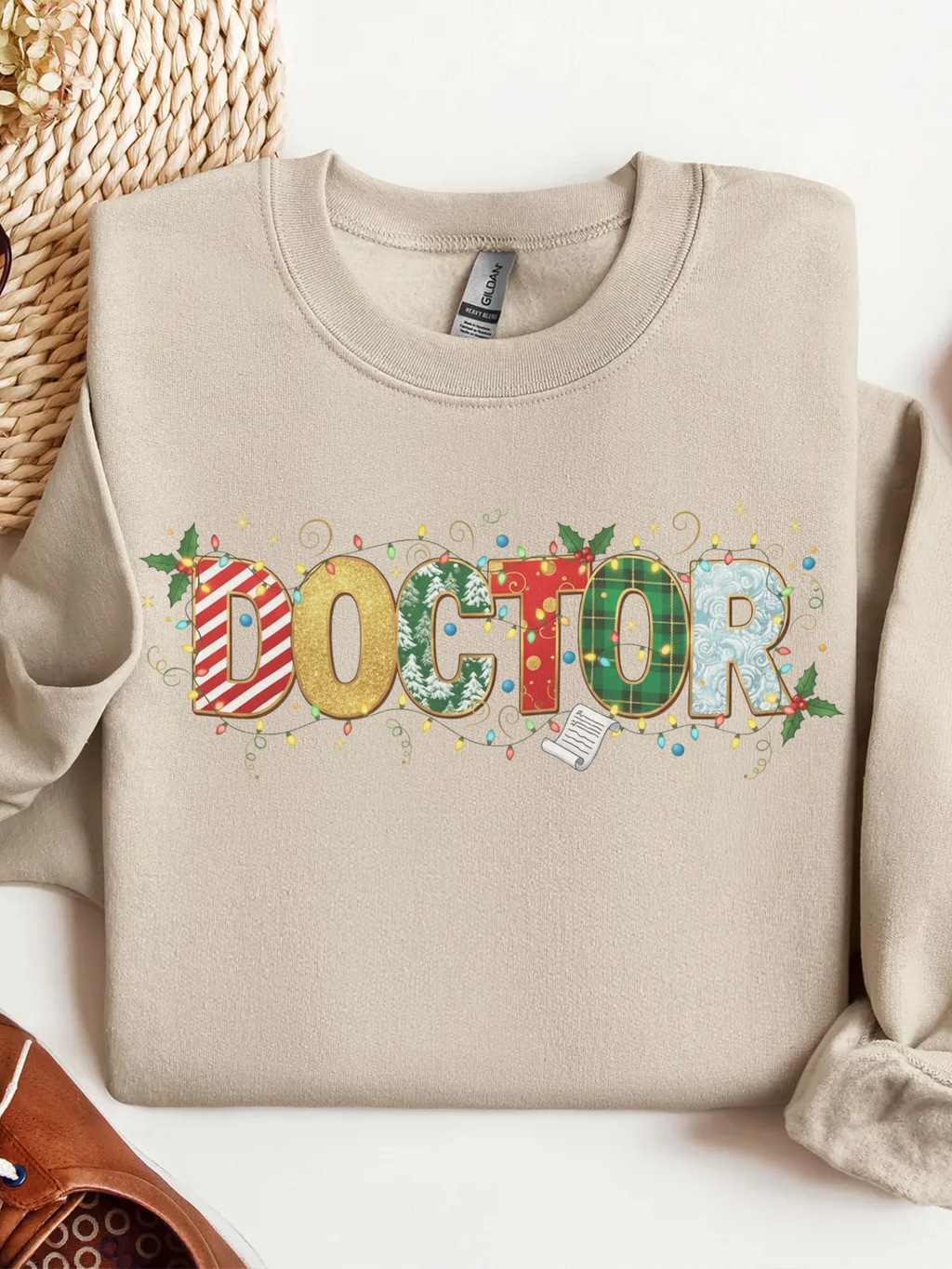 Christmas Doctor Sweatshirt, Merry Christmas Doctor Crewneck, Winter Doctor Sweater, Doctors Gift, Gift for Doctor