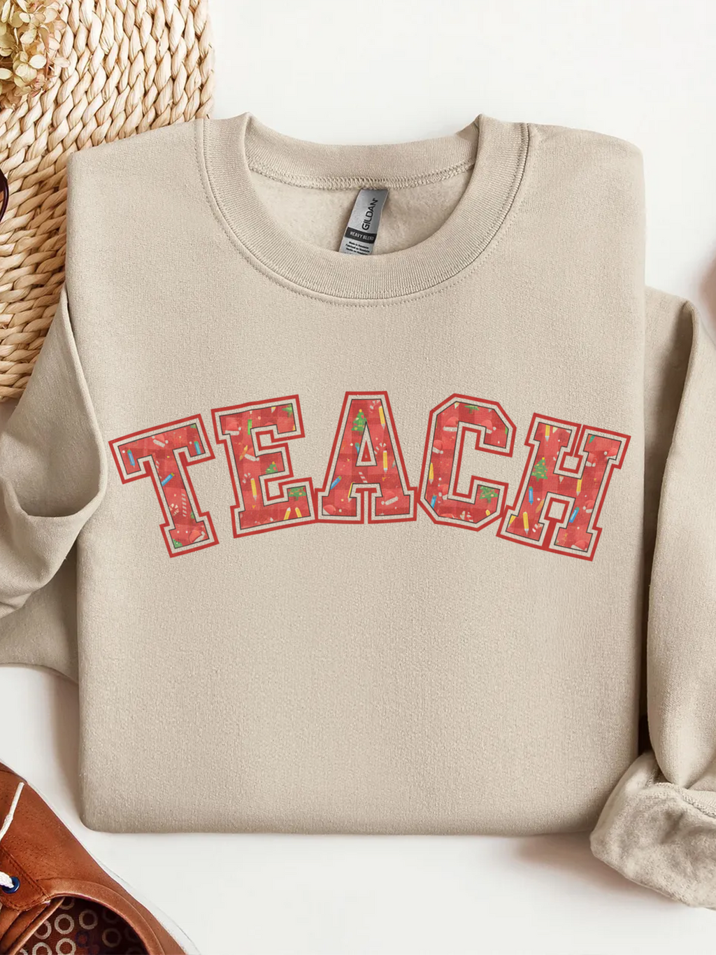 Thankful Teacher Sweatshirt, Teacher Christmas Crewneck, Holiday Teacher Shirt, Teacher Christmas Sweater, Teach Sweatshirt, Trendy Christmas Sweatshirt for Teacher, Cozy Teacher Gift